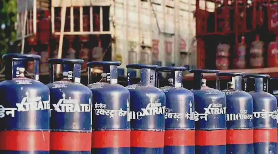 ₹୨୦୦ରୁ ଅଧିକ କମିଲା କମର୍ସିଆଲ୍ LPG ସିଲିଣ୍ଡର ଦର, ଘରୋଇ ଗ୍ୟାସ ଦର ଅପରିବର୍ତ୍ତିତ"